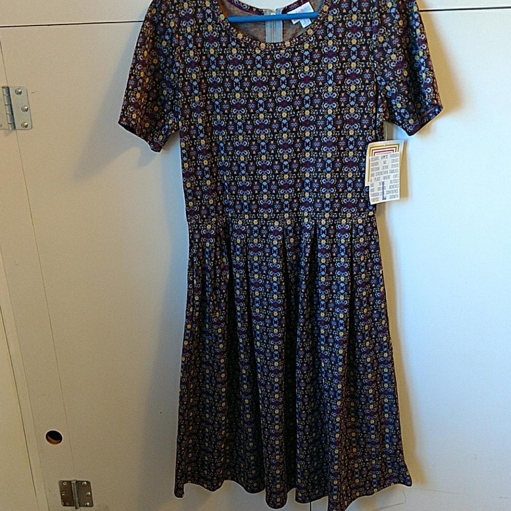 Lularoe Amelia